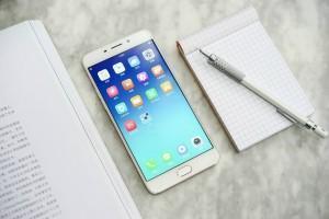 Oppo_R9_R9plus_000