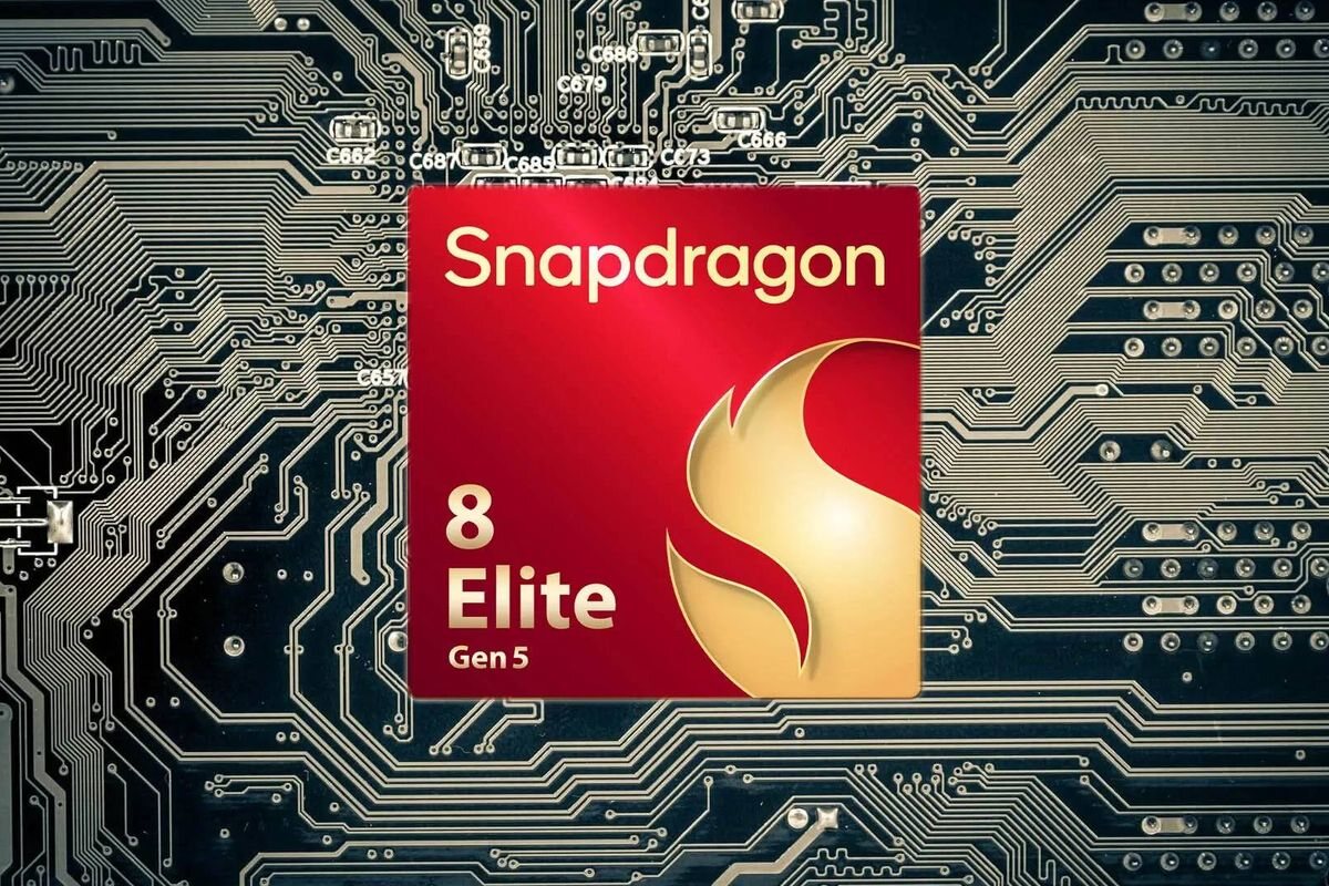 Trois flagships Snapdragon auraient des batteries jusqu’à 10 000 mAh — bienvenue dans l’ère du biceps énergétique