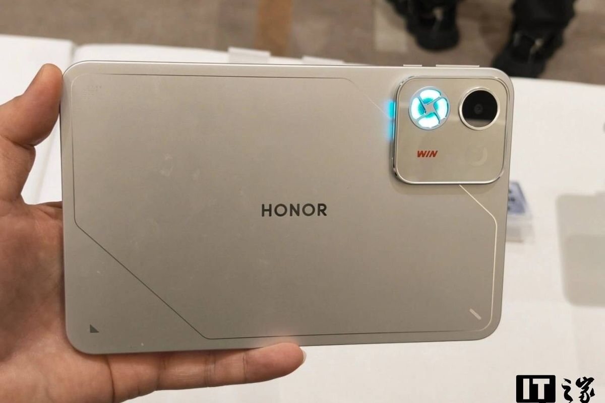 Honor WIN Pad : Snapdragon 8 Elite Gen 5, écran OLED 240 Hz et ventilateur — la tablette gaming qui parle fort